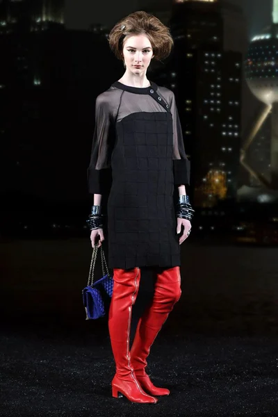 Look 37